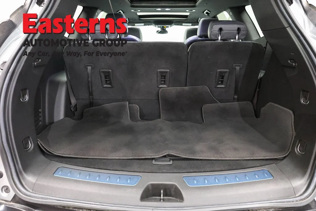 Used 2023 Gray Buick Essence image 9