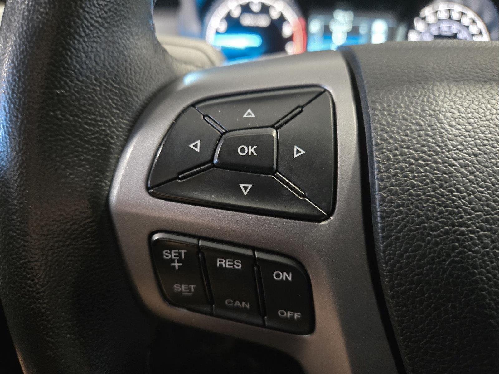 Used 2022 Velocity Blue Ford XLT image 16