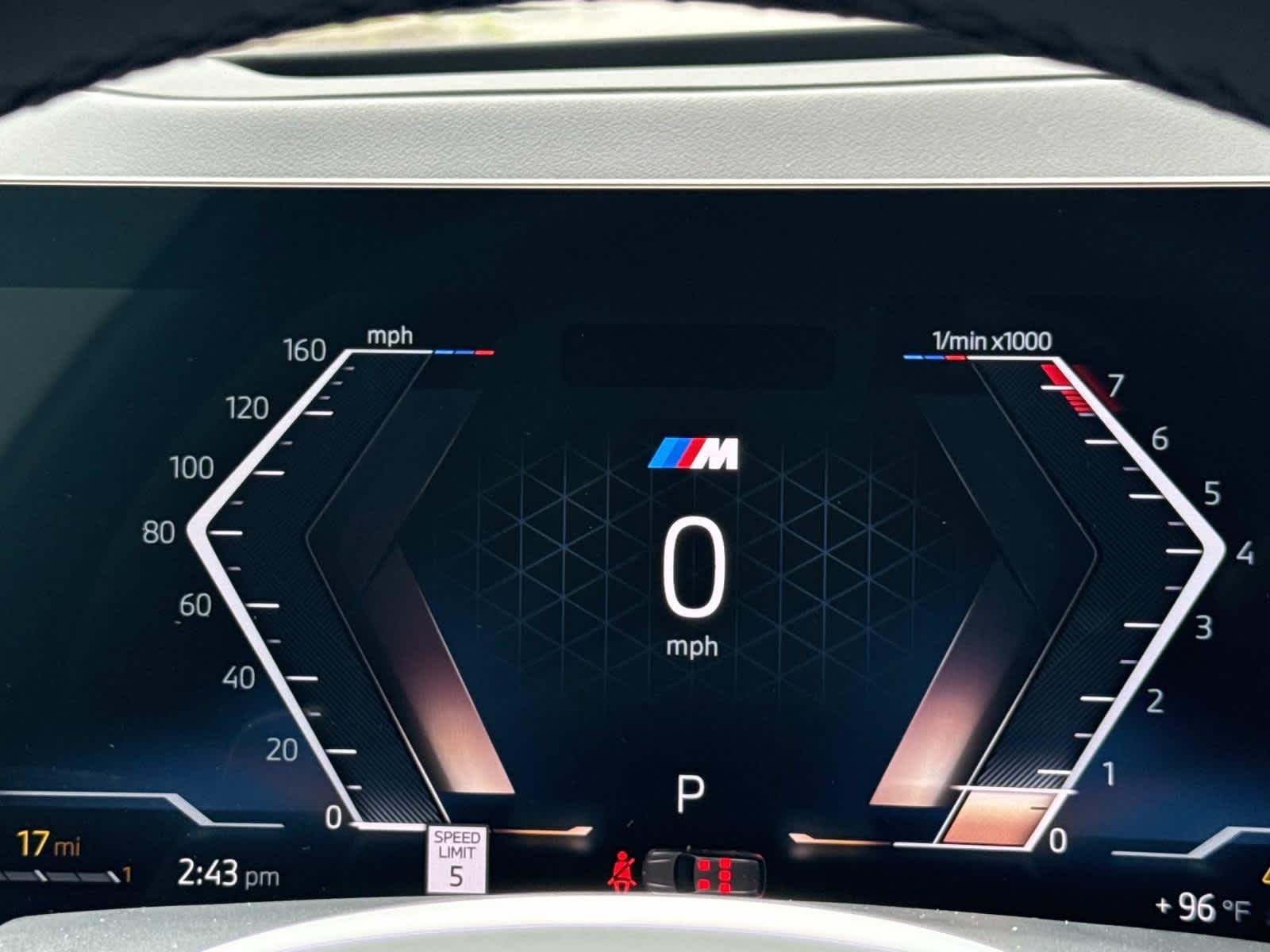 New 2026 Mineral White Metallic BMW xDrive40i image 24