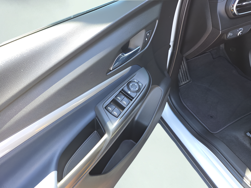 Used 2022 Silver Chevrolet LT image 22