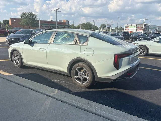 Used 2025 Gray Kia LXS image 4
