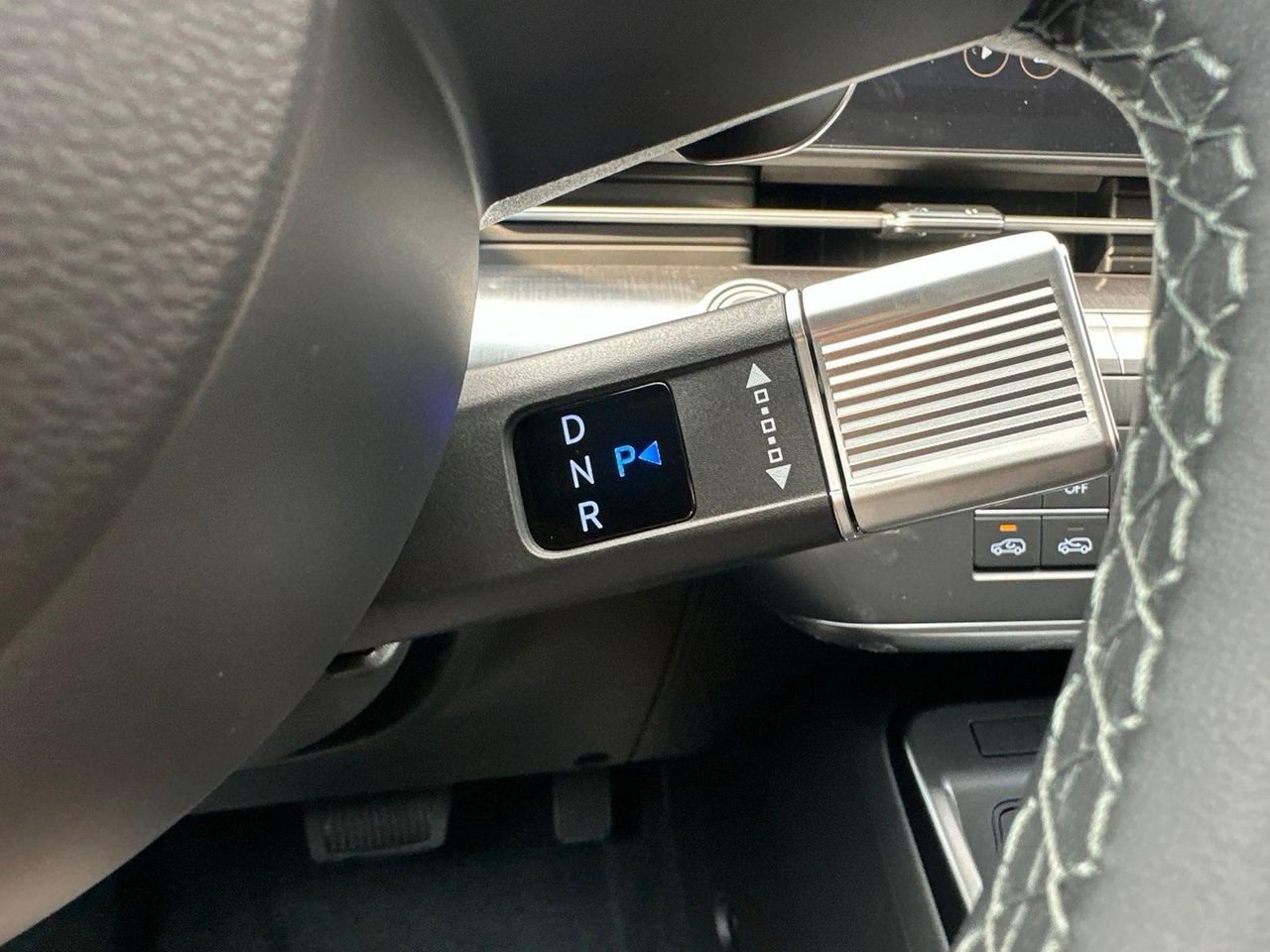 New 2027 Green Hyundai Limited AWD image 46