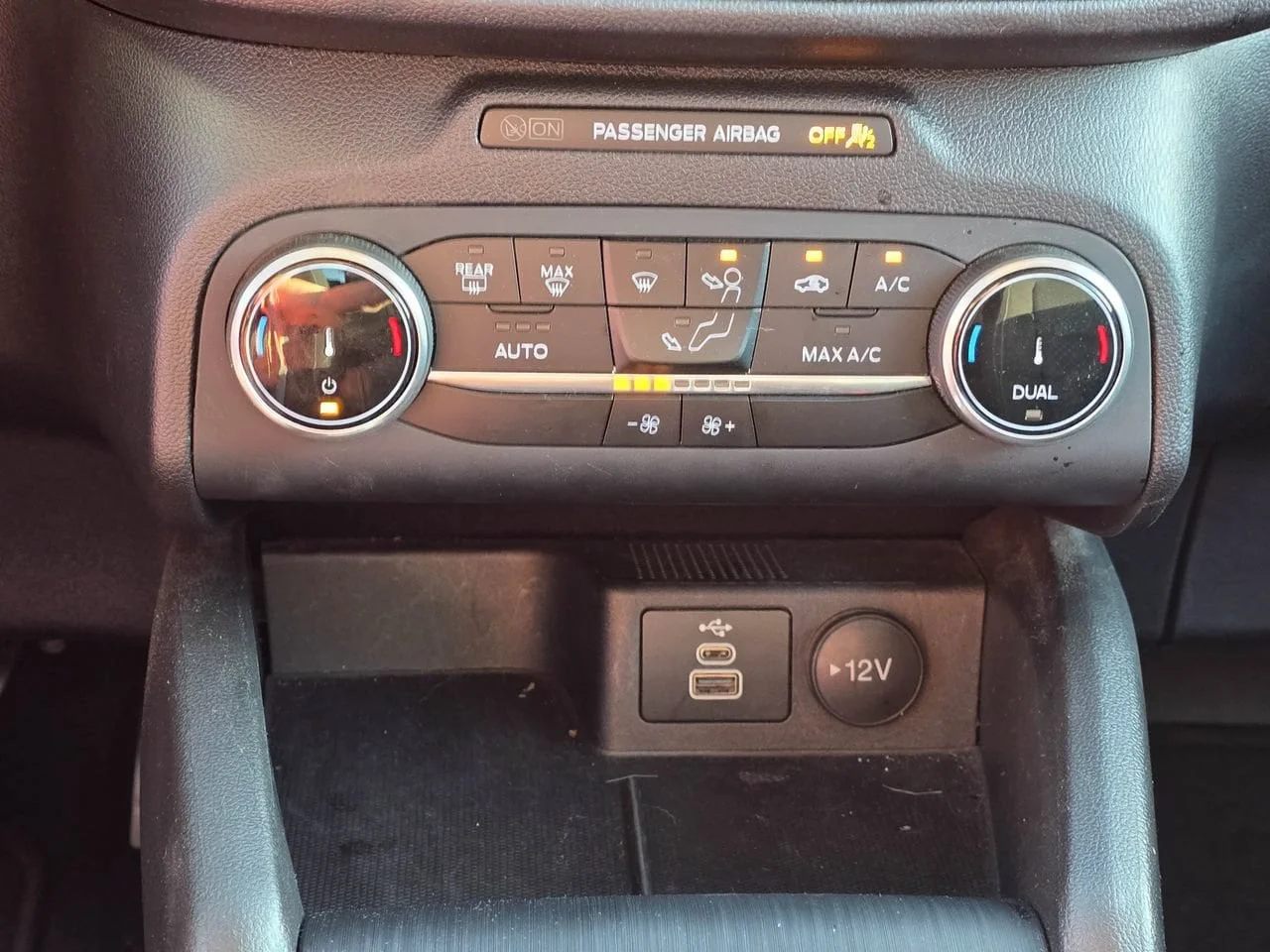 Used 2025  Ford Active image 18