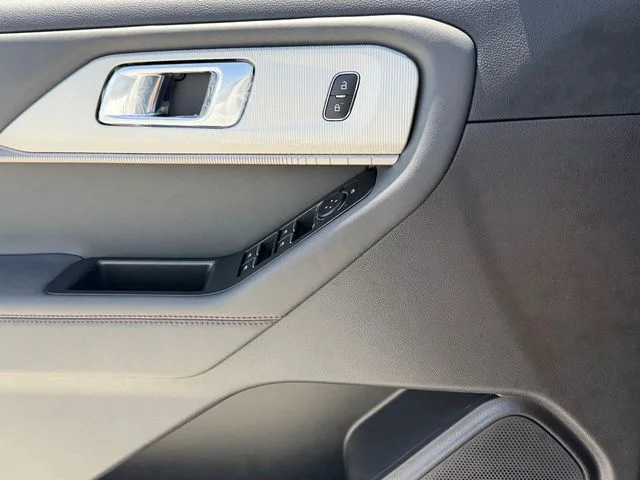 New 2026 Star White Metallic Tri-Coat Ford Active image 15