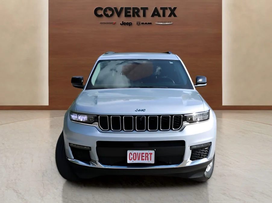Used 2023 Silver Jeep Limited image 8