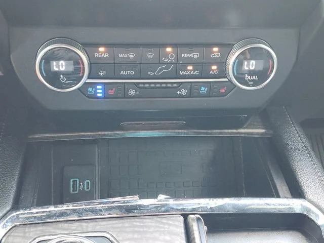 Used 2020 Black Ford Limited image 19