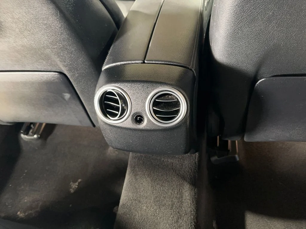 2022 Mercedes-Benz GLC GLC300 - Photo 19