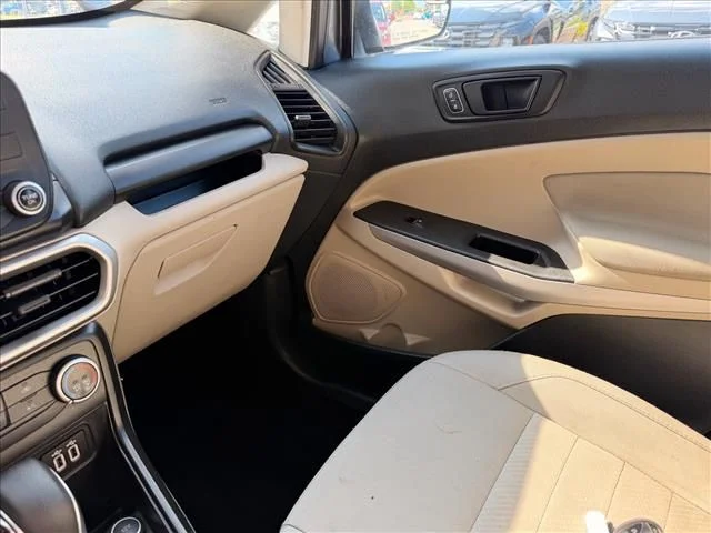 Used 2021  Ford S image 18