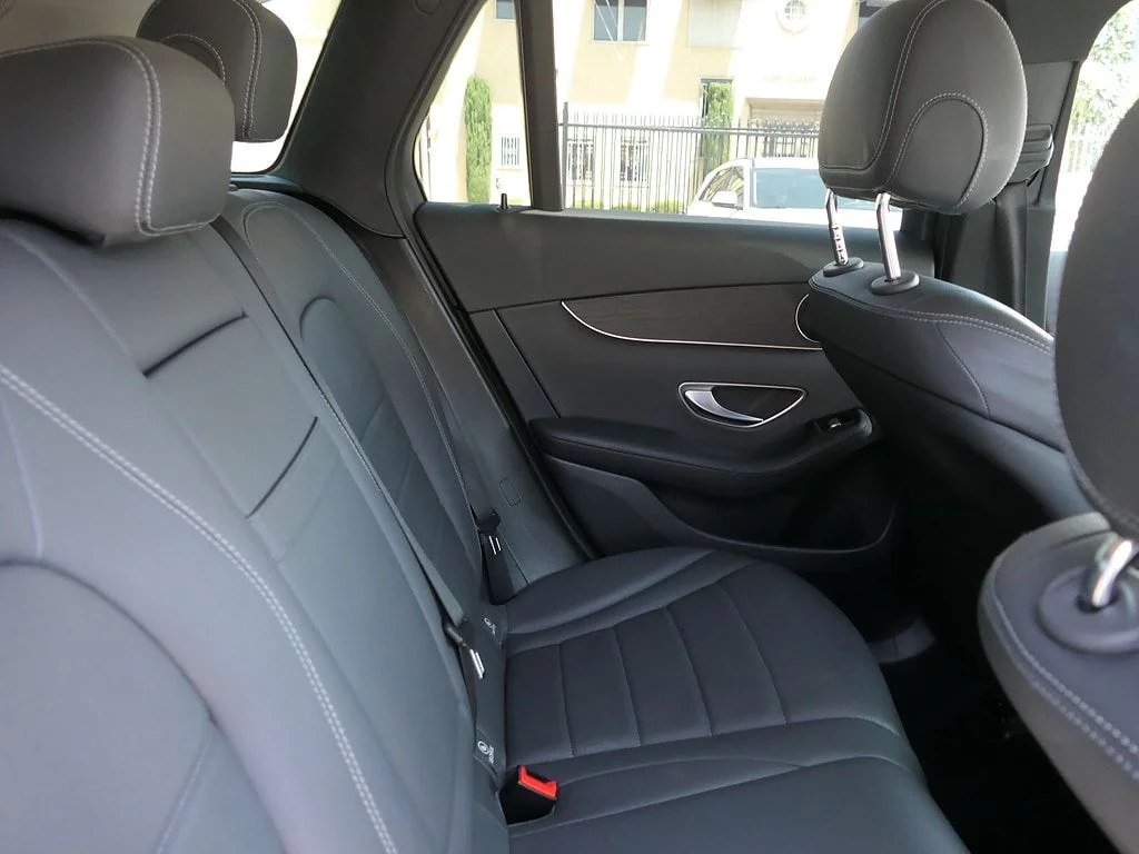 Used 2022 Gray Mercedes-Benz GLC 300 image 25