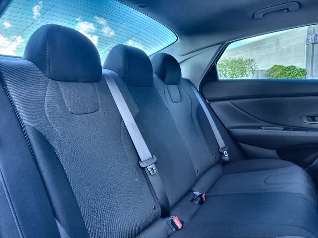 Used 2026 Fluid Metal Hyundai SE image 26