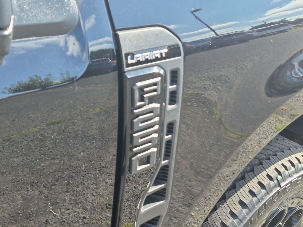 New 2026 Agate Black Metallic Ford F-250® Lariat® image 63