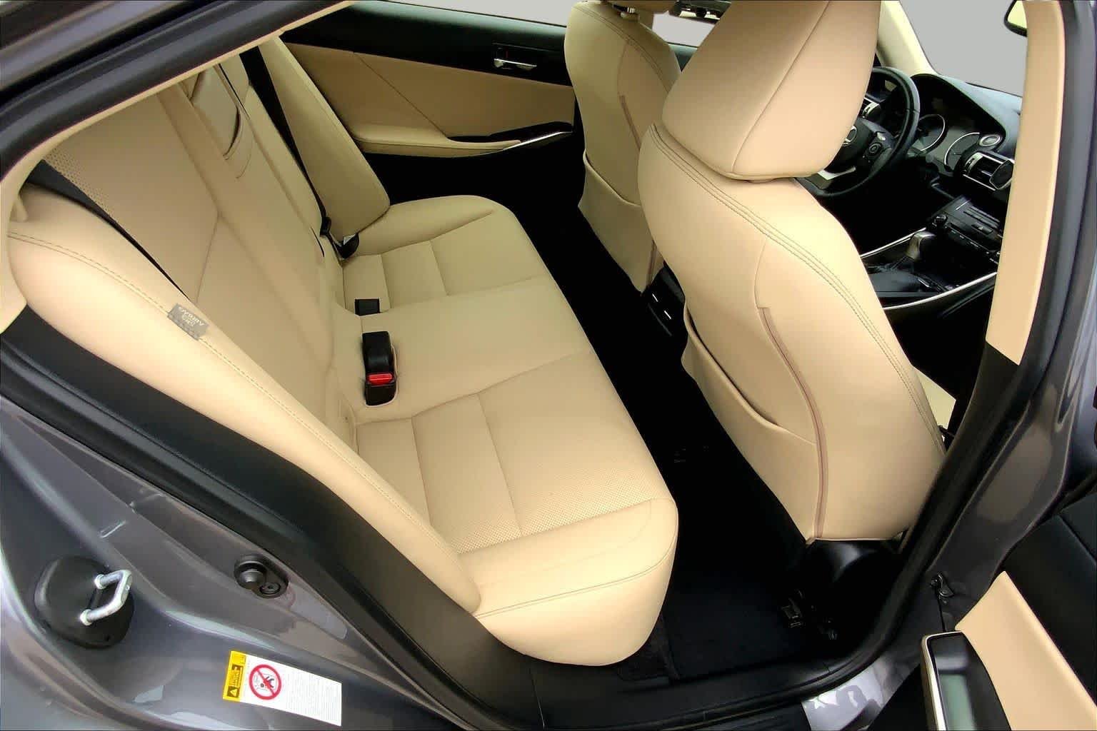 Used 2014 Nebula Gray Pearl Lexus  image 20