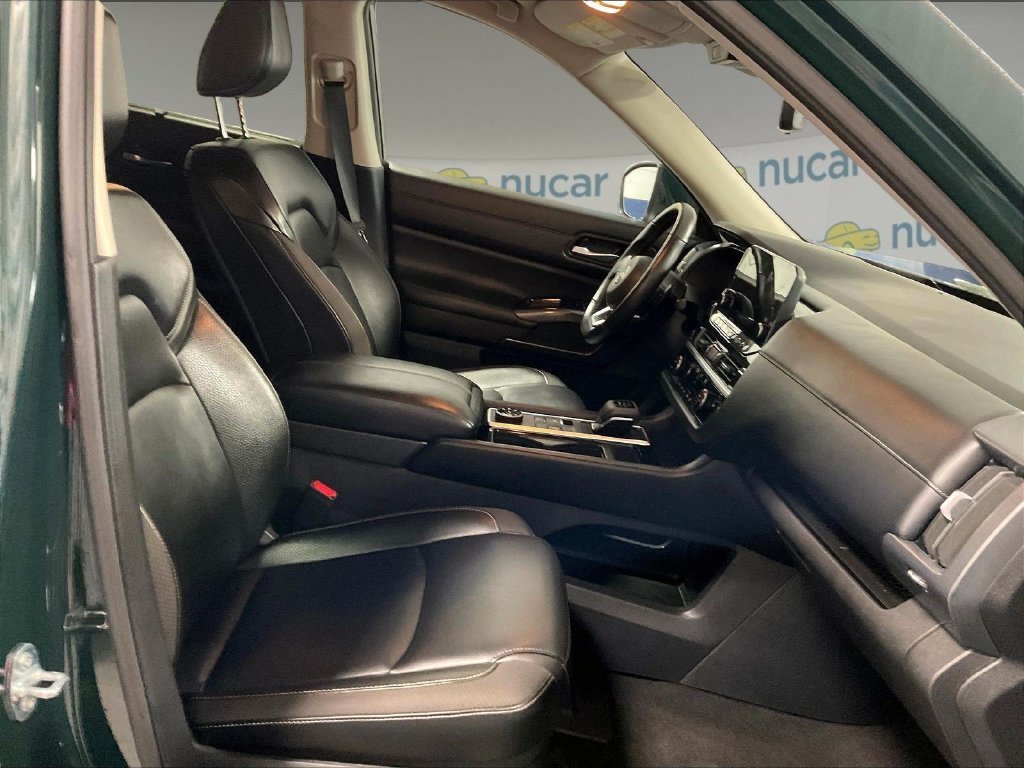 Used 2025 Black Nissan SL image 10
