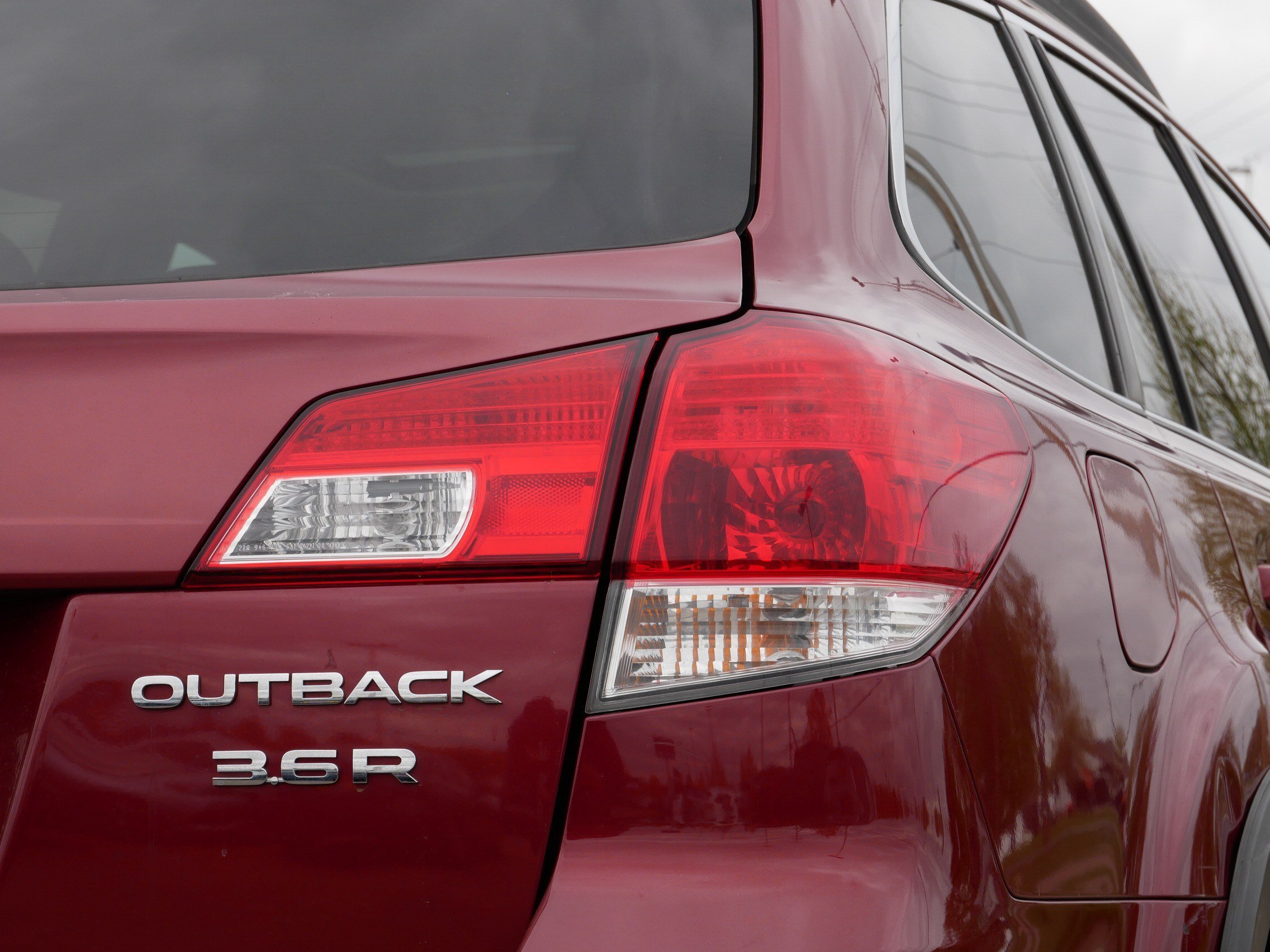 Used 2013 Venetian Red Pearl Subaru 3.6R Limited image 17