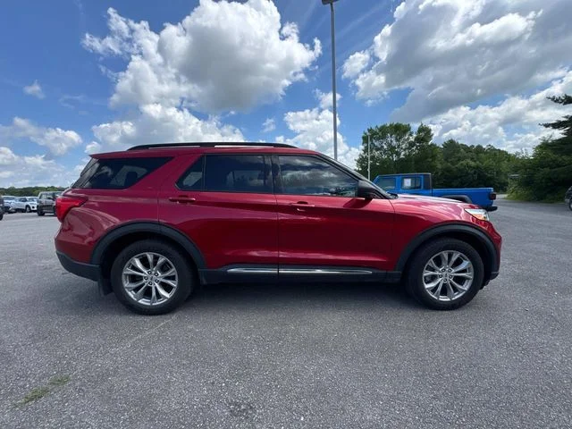 Used 2020 Red Ford XLT image 3