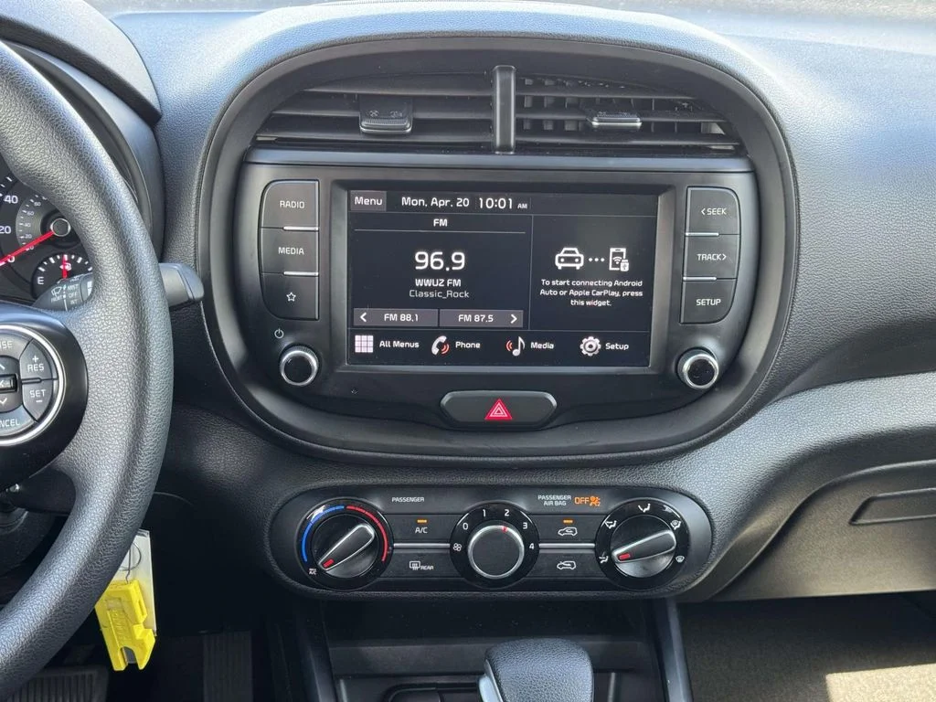 Used 2022 Black Kia LX image 19