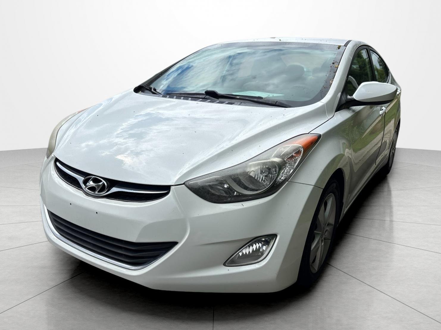 Used 2013 Shimmering White Hyundai GLS PZEV image 1