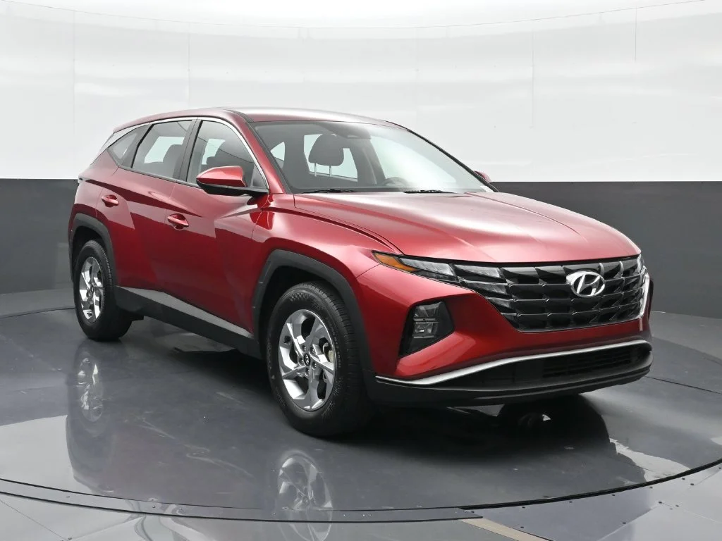 Used 2024 Red Hyundai SE image 13