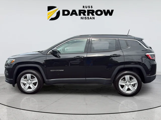 Used 2022 Black Jeep Latitude image 2