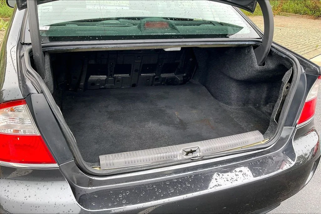 Used 2009 Gray Subaru 2.5i image 27