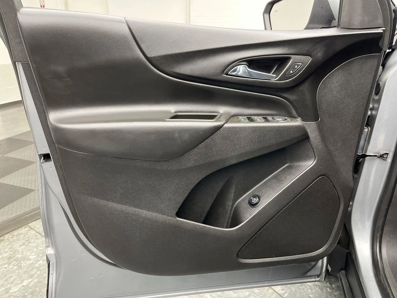 2024 Chevrolet Equinox LT - Photo 8