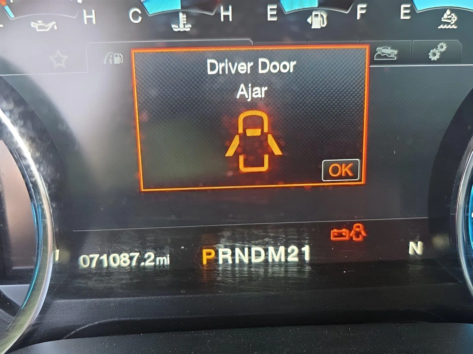 Used 2019 Blue Jeans Ford LARIAT image 7
