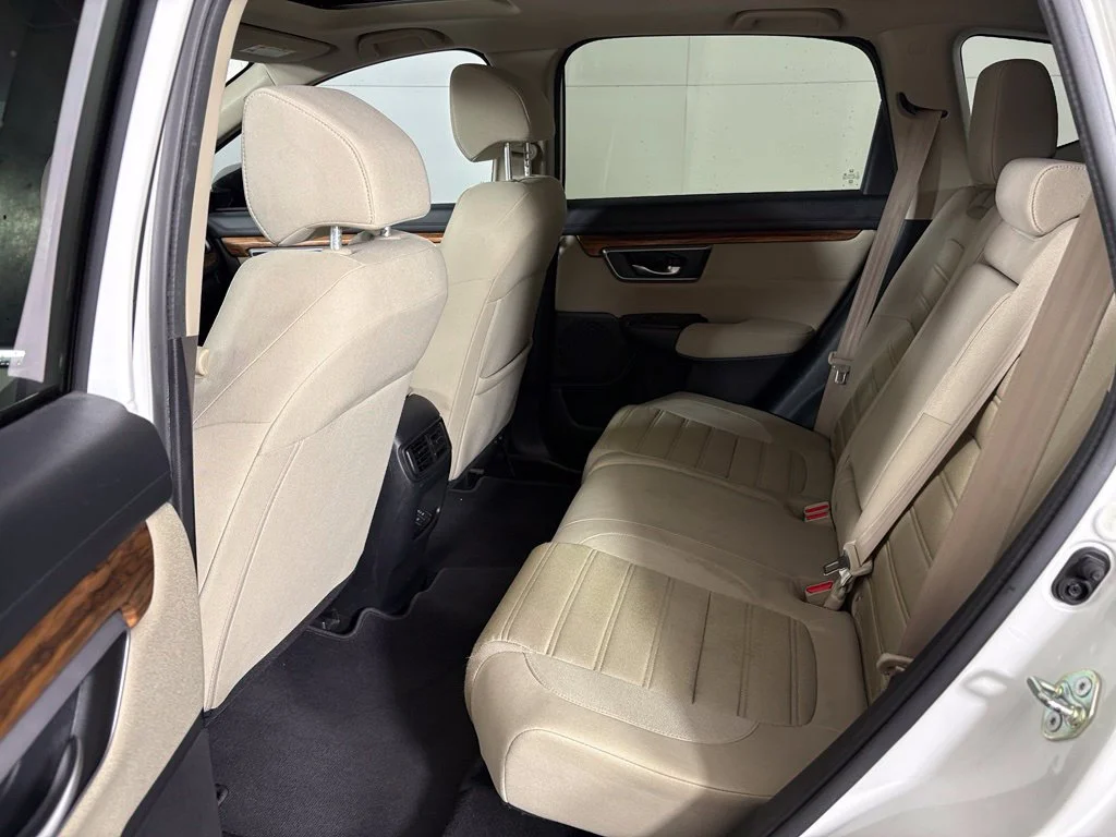 Used 2017  Honda EX image 33