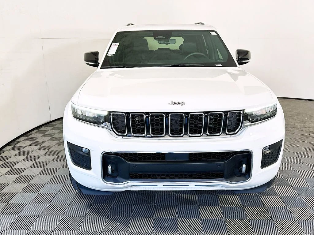 Used 2023 White Jeep Overland image 8