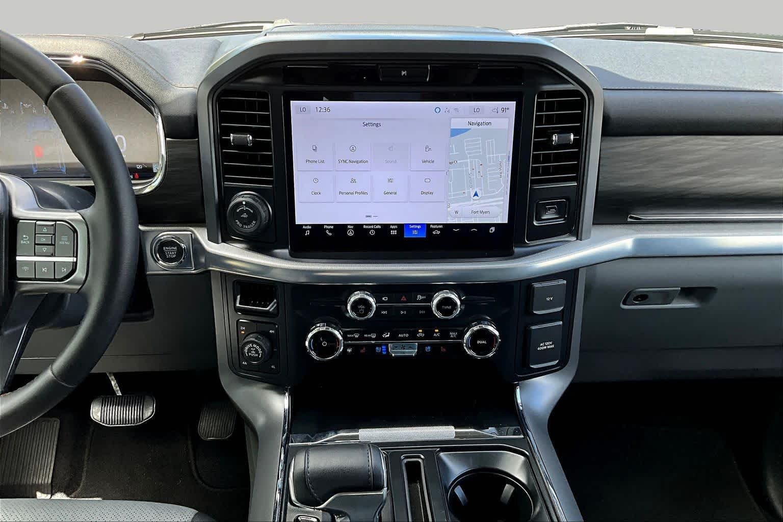 Used 2025 Carbonized Gray Metallic Ford LARIAT image 12