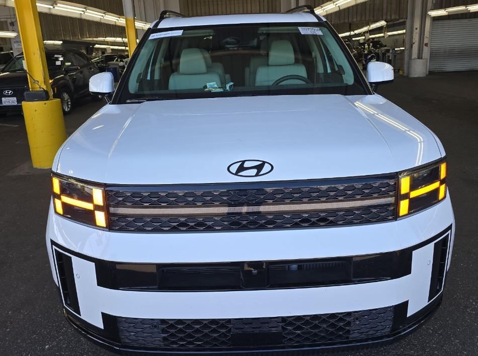 Used 2024 Hyundai Santa Fe Calligraphy with VIN 5NMP54GLXRH038324 for sale in Kansas City