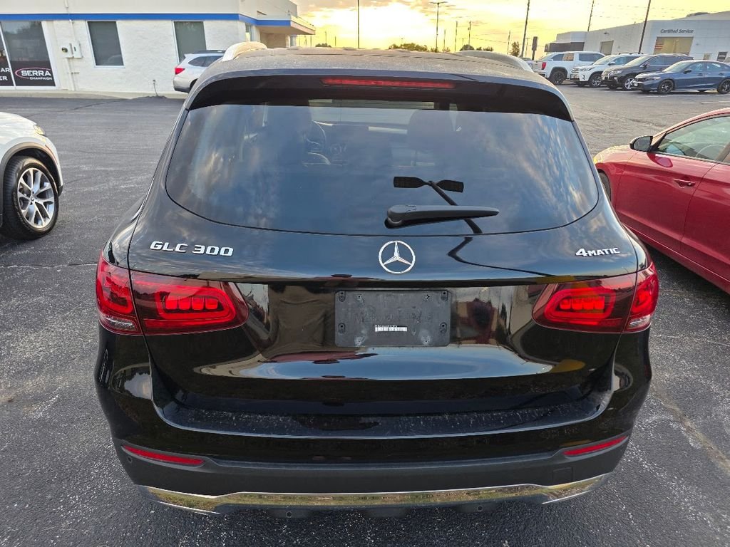 Used 2021 Black Mercedes-Benz GLC 300 image 3