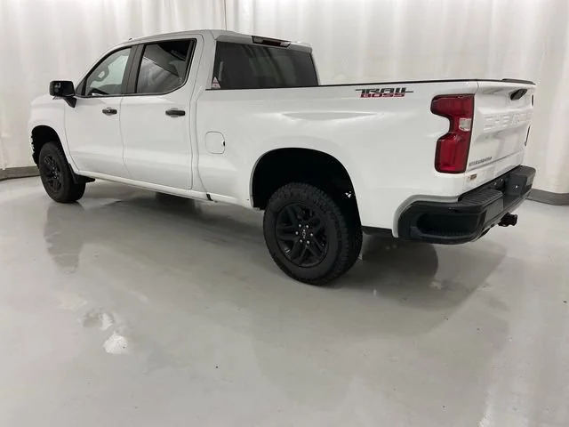 Used 2021 White Chevrolet LT Trail Boss image 3