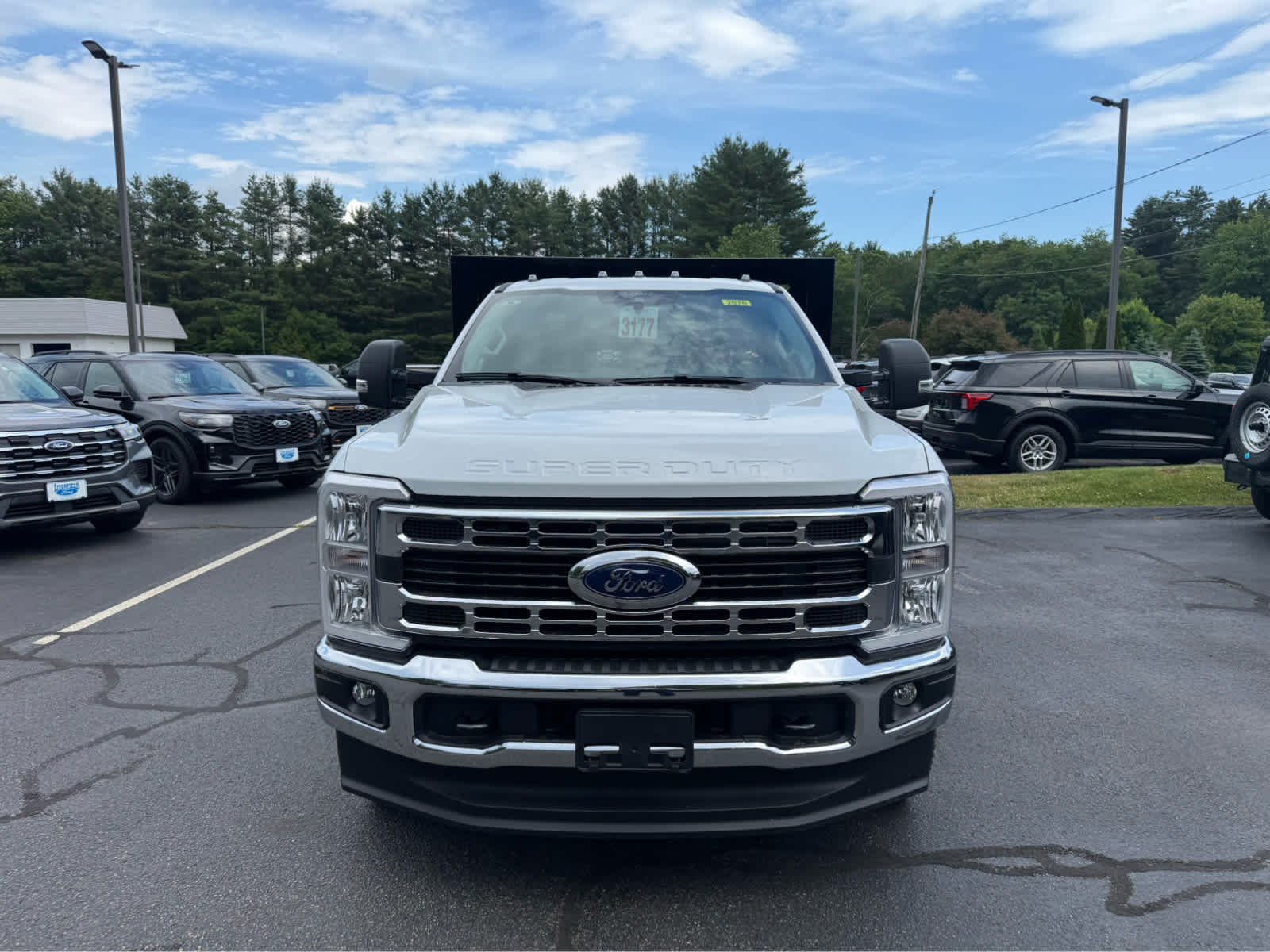 New 2026 Oxford White Ford XL image 10