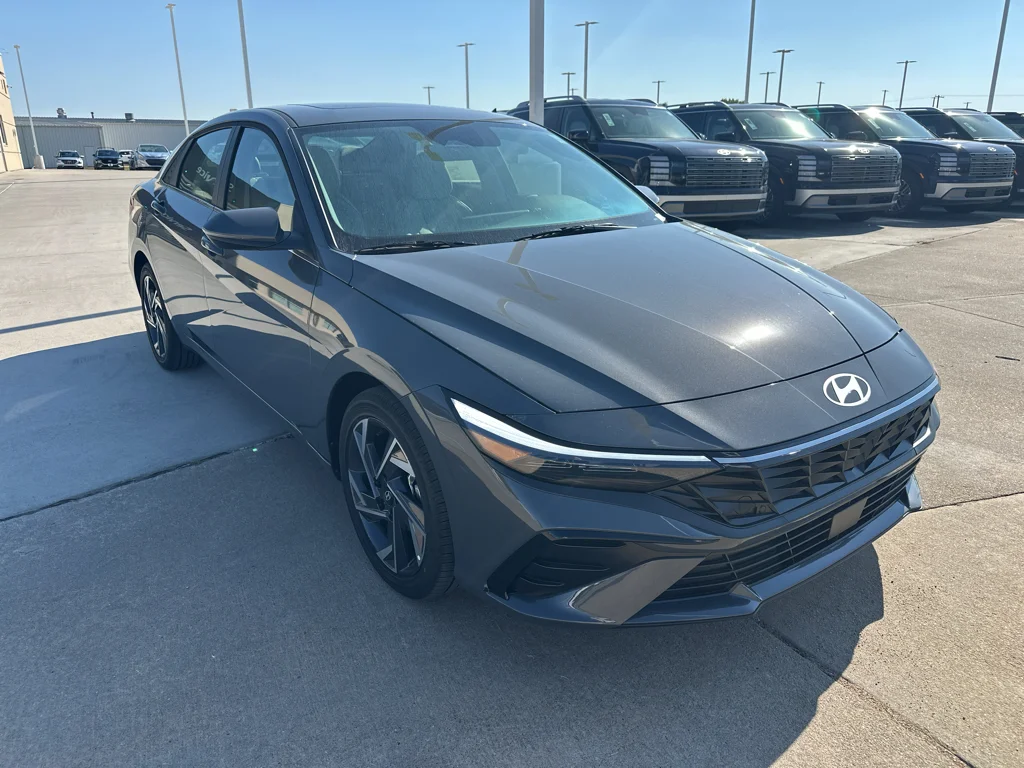 New 2026 Ecotronic Gray Hyundai Limited image 8