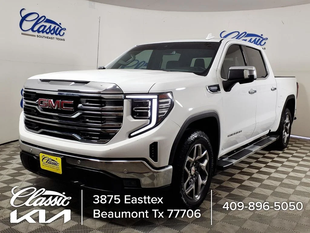 Used 2024 White GMC SLT image 6