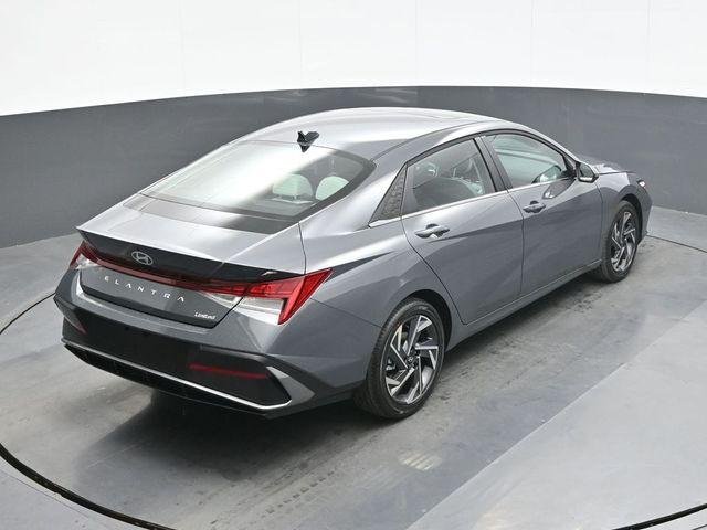 New 2026 Gray Hyundai Limited image 17