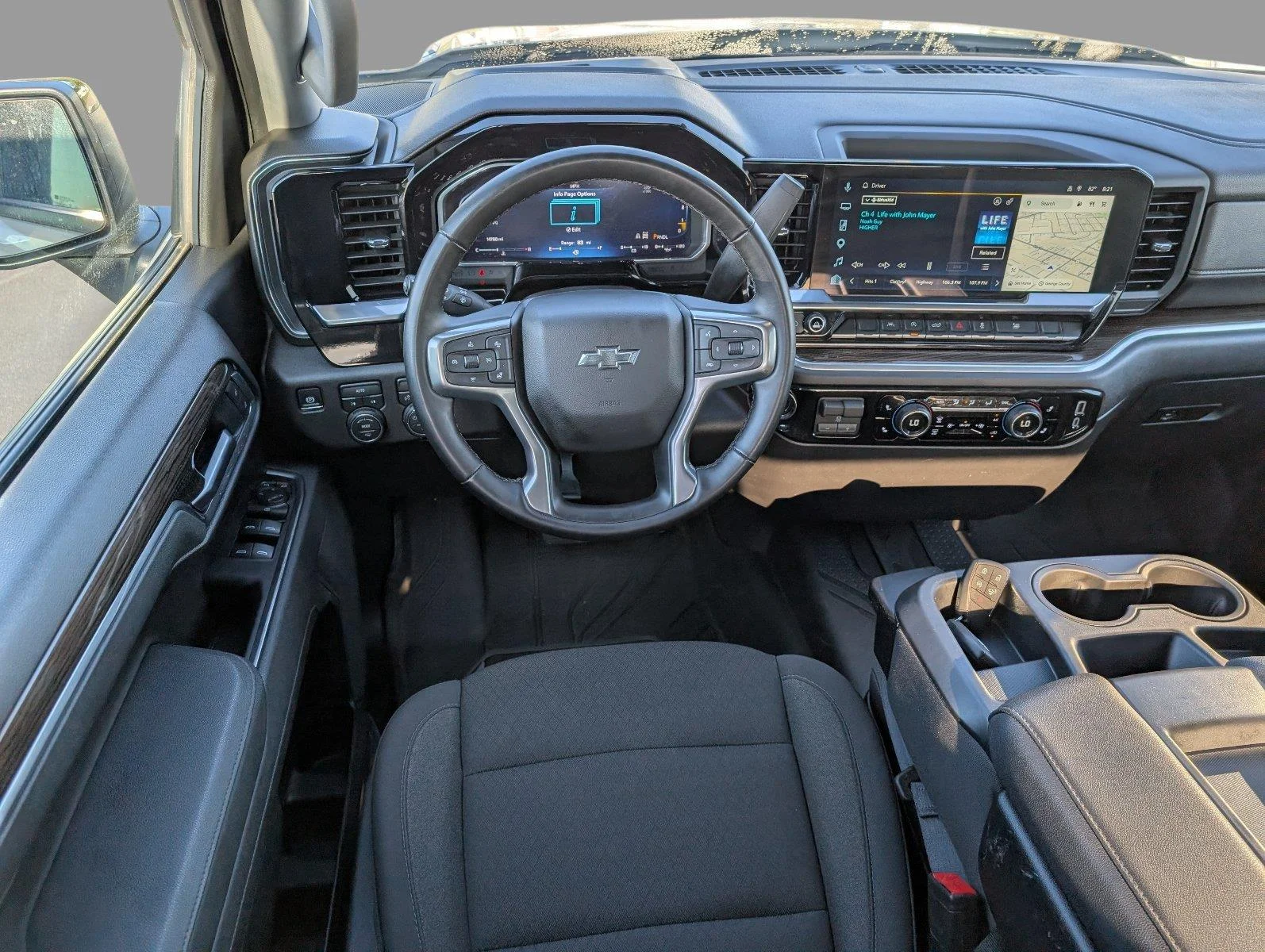 Used 2026 White Sands Chevrolet RST image 31