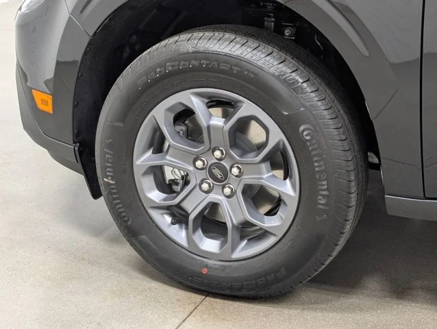New 2026 Shadow Black Ford XLT image 31