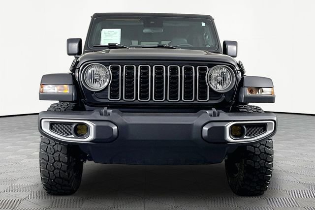 Used 2024 Black Jeep Texas Trail image 2