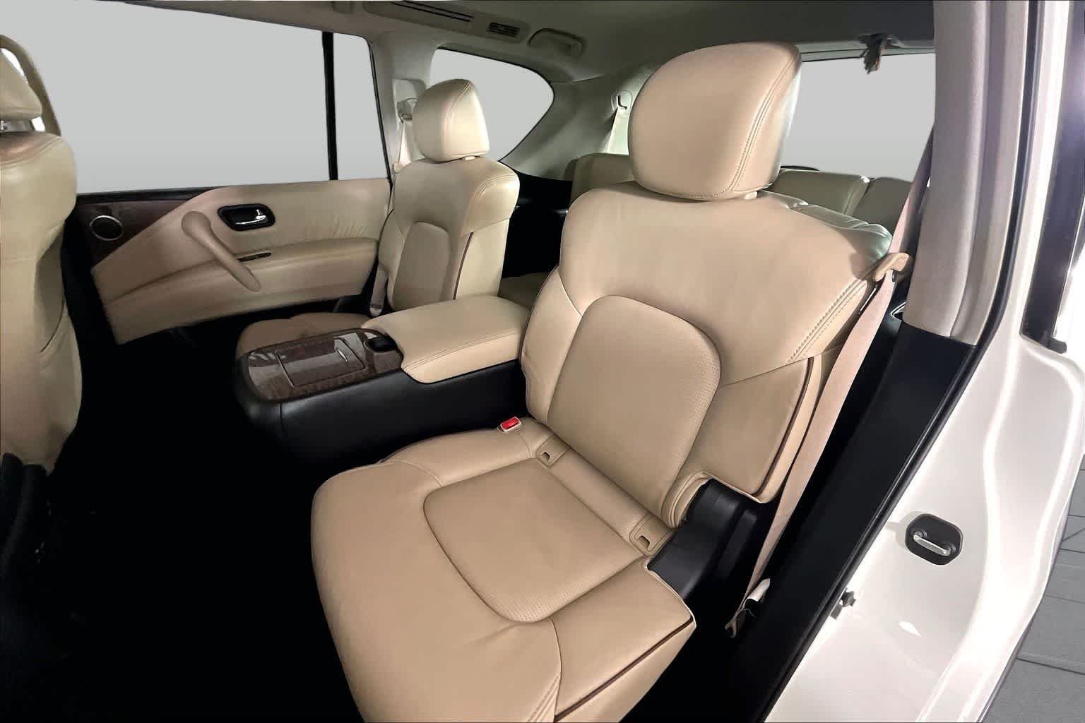 Used 2019 Pearl White Tricoat Nissan SL image 19