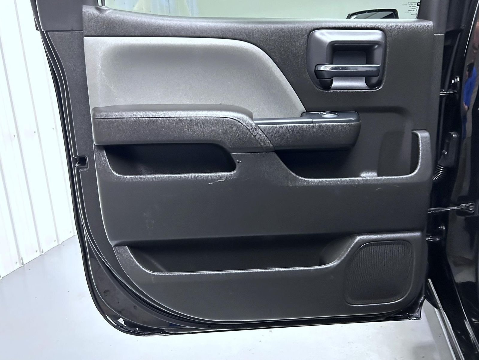 Used 2018 Black Chevrolet Custom image 20