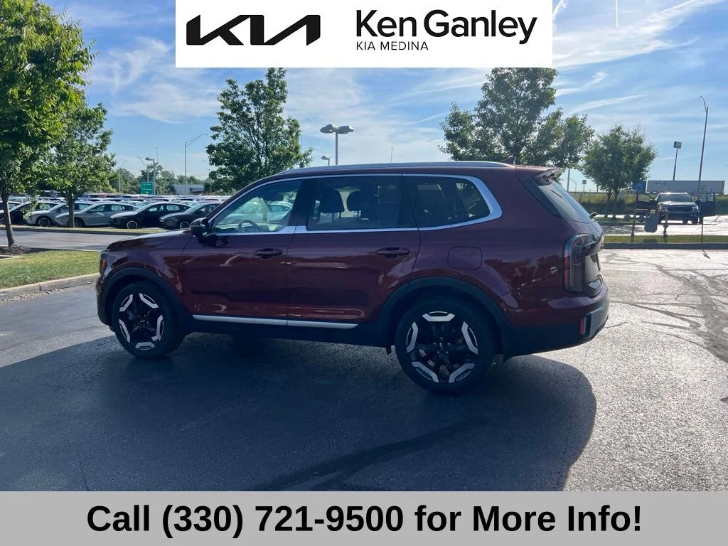 Certified Used 2024 Red Kia EX image 9