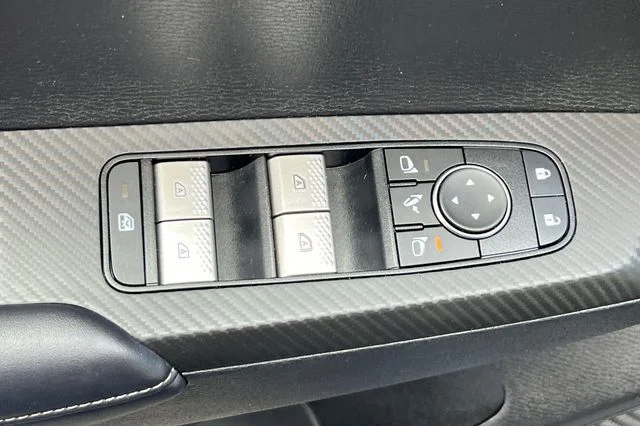 Used 2025 Cosmic Blue Metallic Mitsubishi Trail Edition image 13