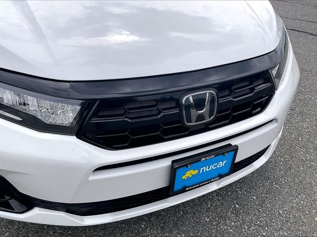 Used 2025 White Honda Elite image 32