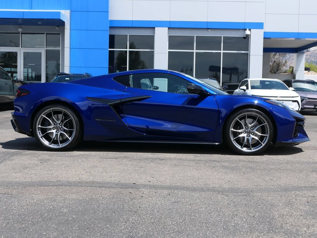 New 2027 Admiral Blue Metallic Chevrolet 2LT image 2
