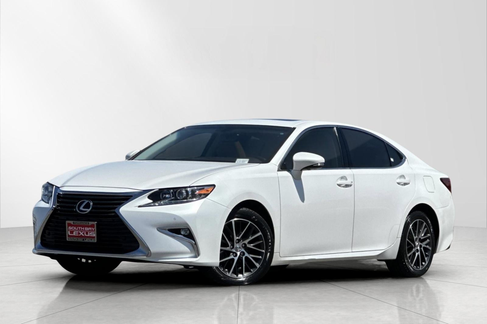 2016 Lexus ES 350 350's photo