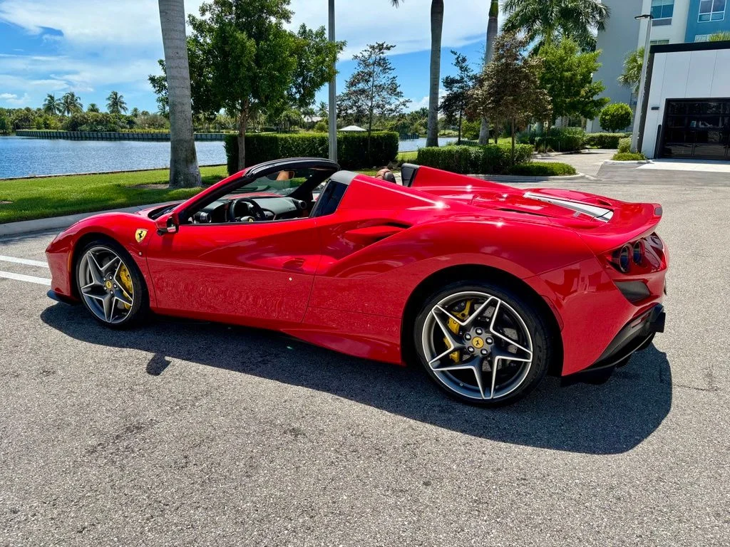 Used 2022 Rosso Corsa Ferrari  image 10