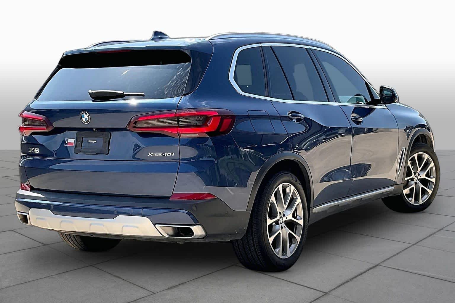 Used 2023 Phytonic Blue Metallic BMW xDrive40i image 13