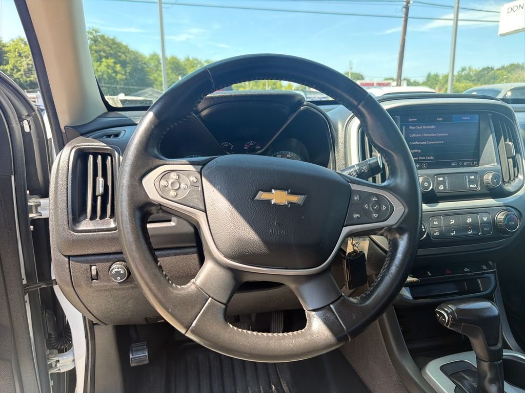 Used 2021 White Chevrolet LT image 18
