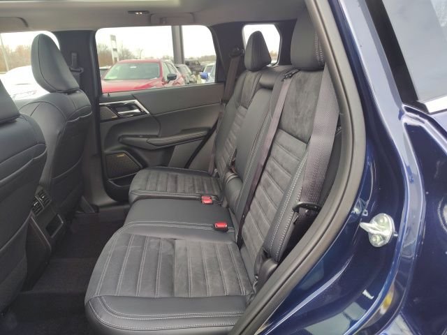 New 2026 Blue Mitsubishi SE image 25